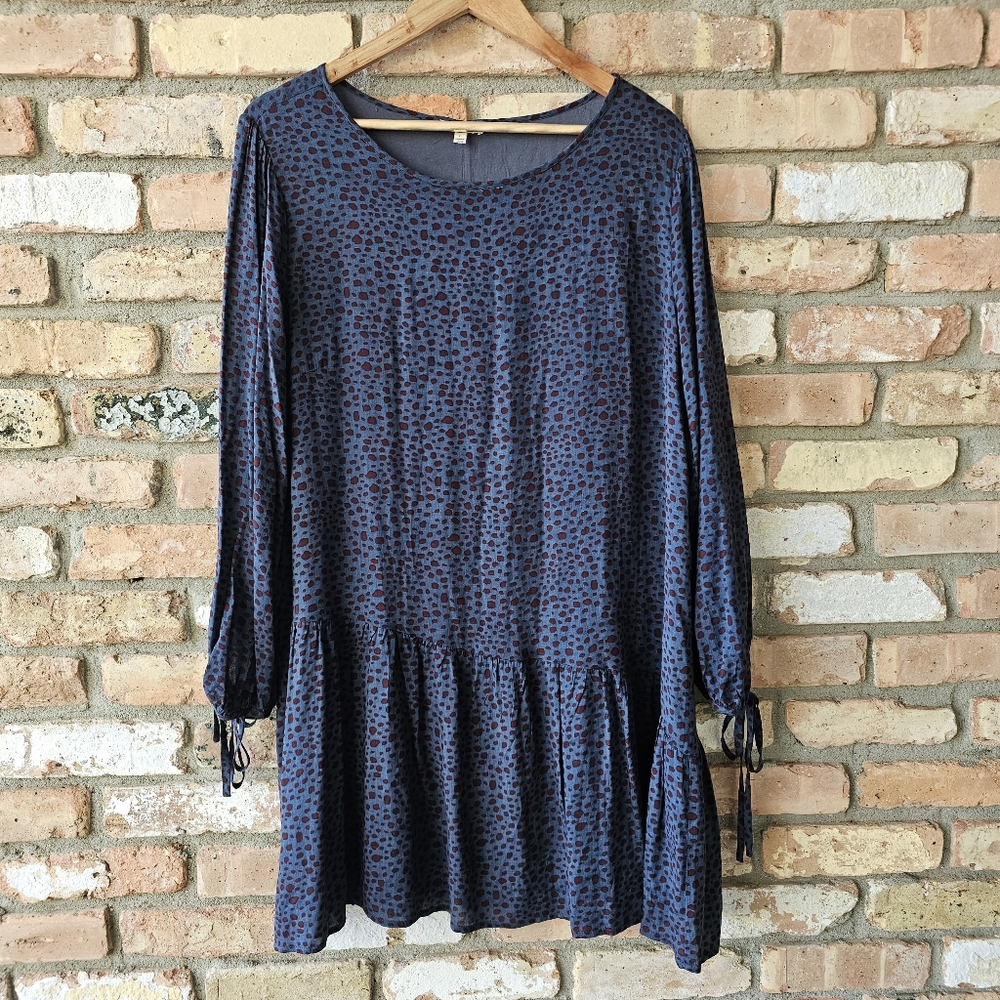 Long-Sleeved Relaxed Drop Waist Swing Dress Blue and Red